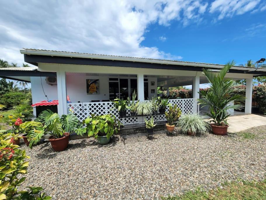 Maddy'S House Villa Maatea Екстериор снимка